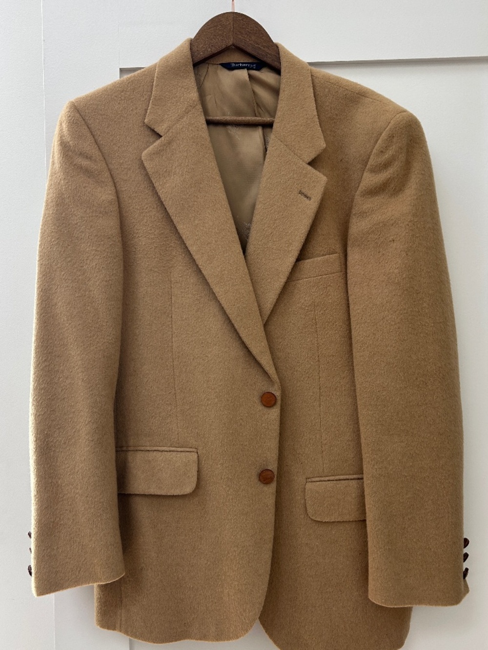 Burberry 100% Camel Hair Blazer Vintage Large – Elegant Heritage Piece